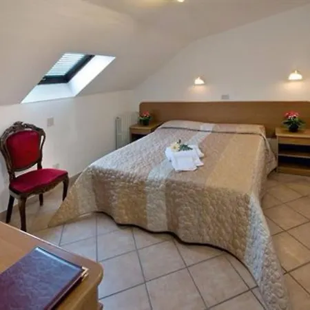 Hotell Roma 3*