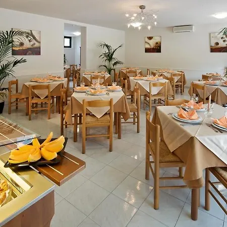 Hotell Roma 3*