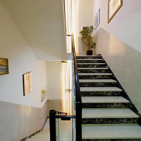 Hotell Roma 3*