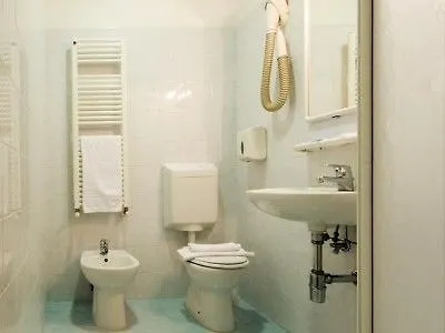 Roma Hotell 3*