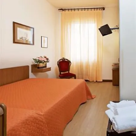 Hotel Roma 3*