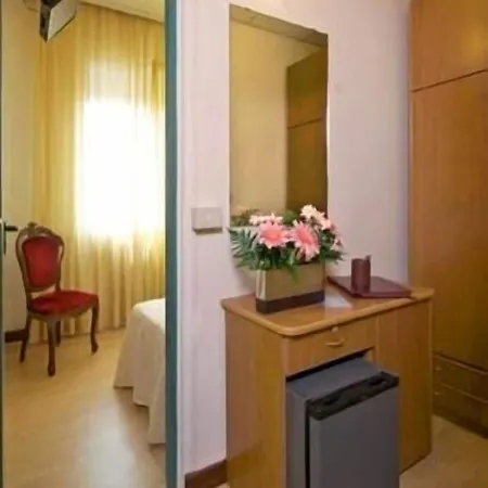 Roma Hotel